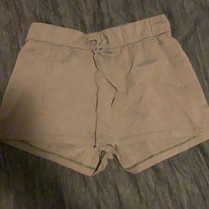 Lulu on the fly shorts